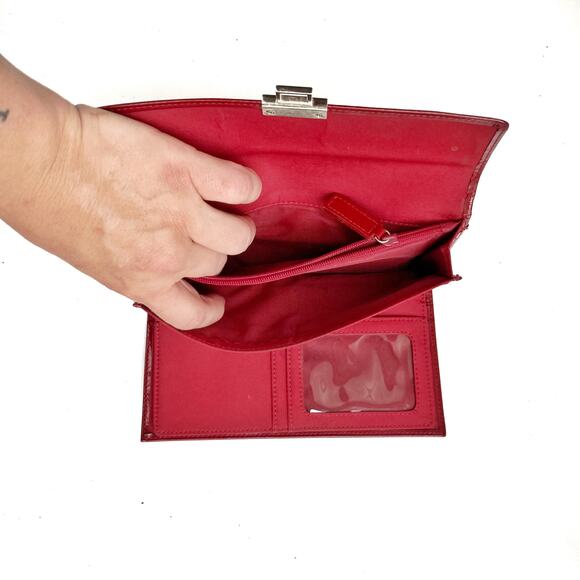 Vintage Ralph Lauren Red Patent Leather Turnlock Wallet | Classic Preppy Clutch - Picture 9 of 11